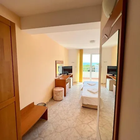 Hotel кристал Ravda