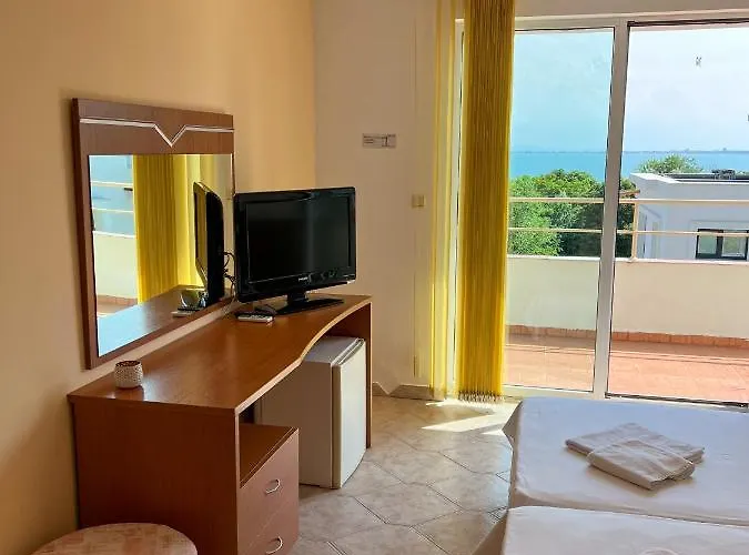 кристал Hotel